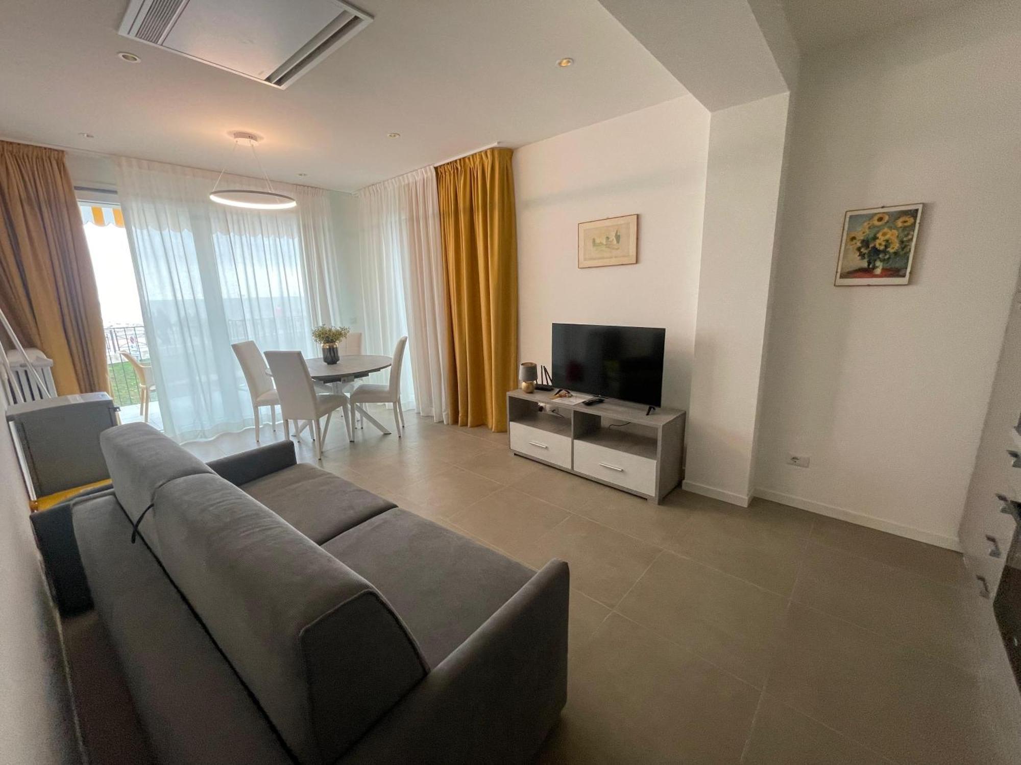Nuovo Residence Serenissima Frontemare - Agenzia Cocal Caorle Buitenkant foto