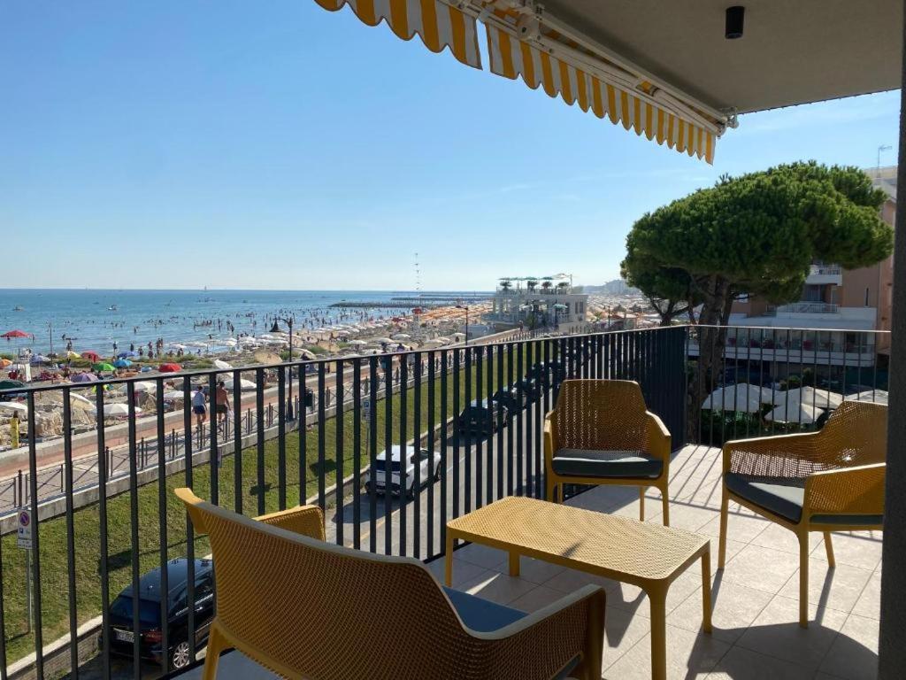 Nuovo Residence Serenissima Frontemare - Agenzia Cocal Caorle Buitenkant foto